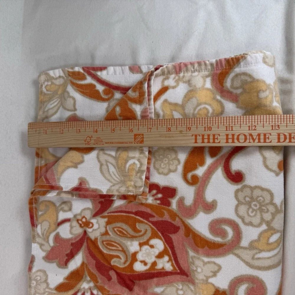 POTTERY BARN 4 Pc Bath & Hand Towel Set Red Coral Gold Paisley Floral Jacobean